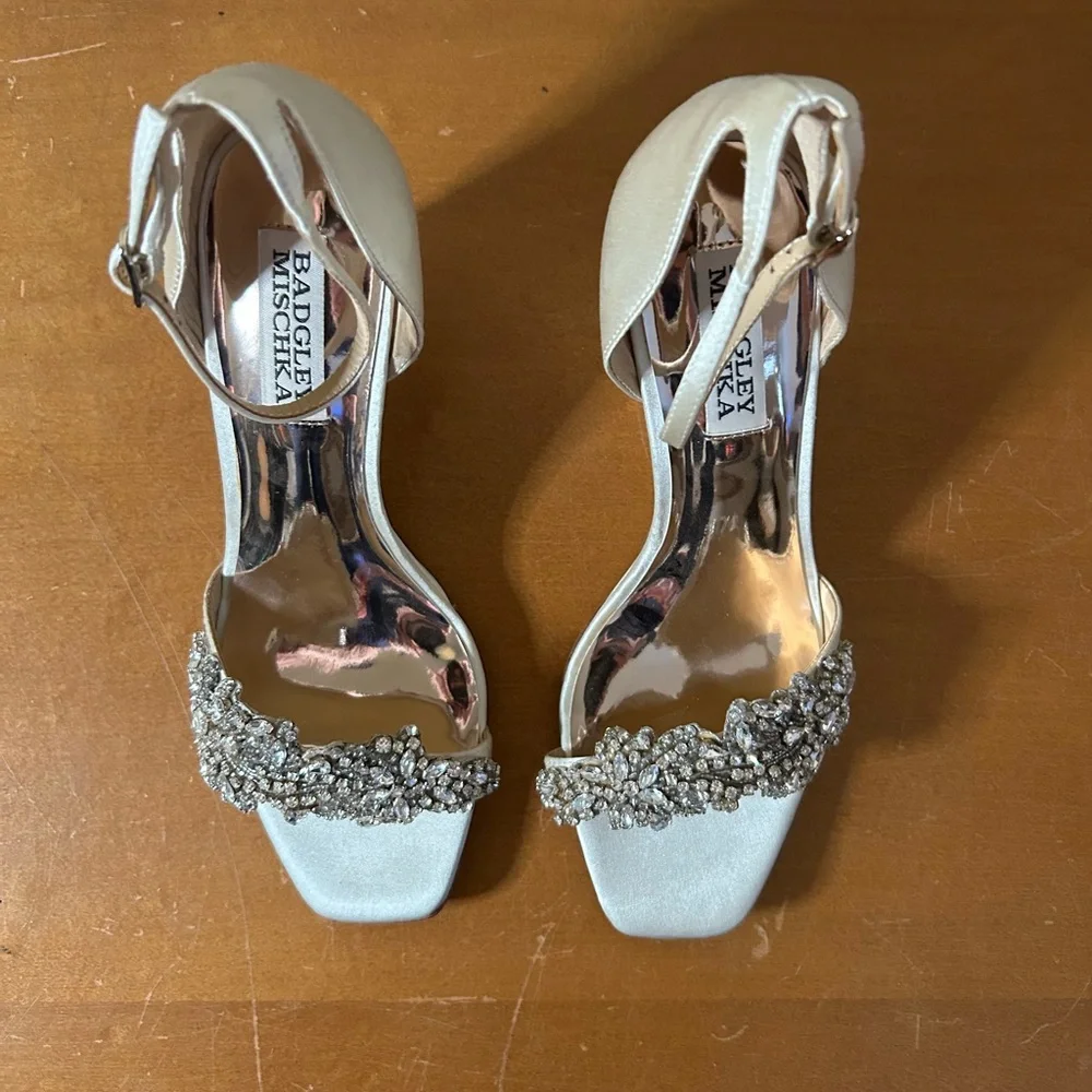 Badgley Mischka Ivory Crystal Embellished Espadrille Sandals